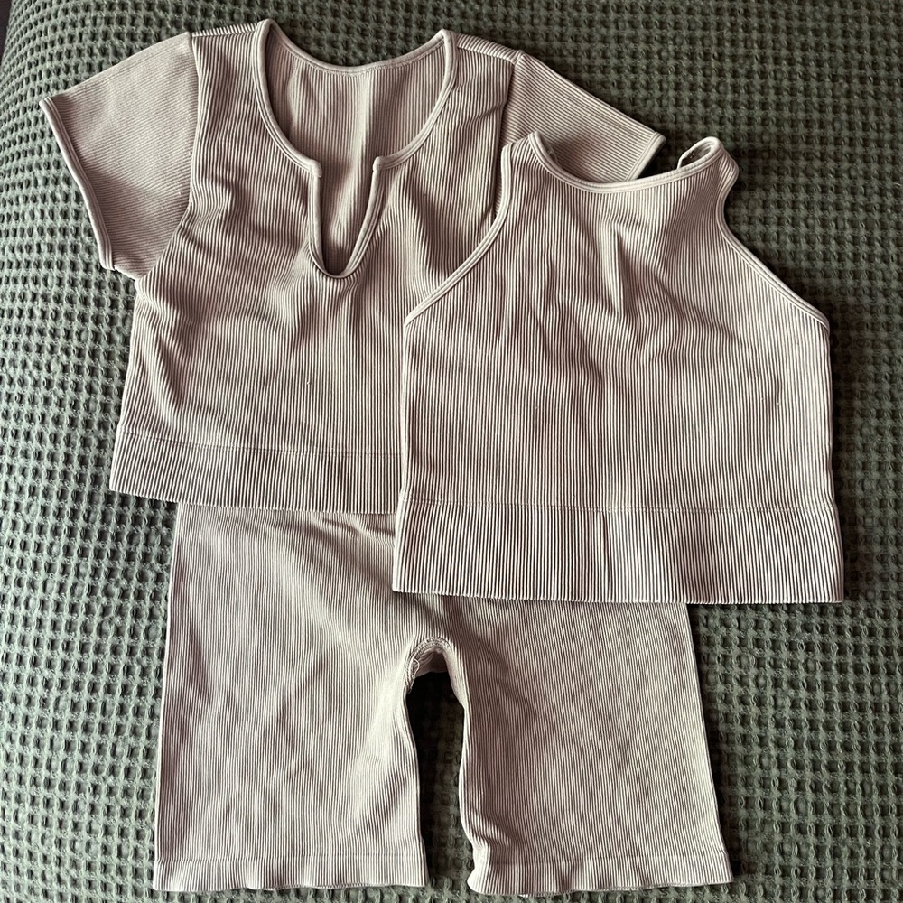 Hollister / Gilly Hicks Athletic Set